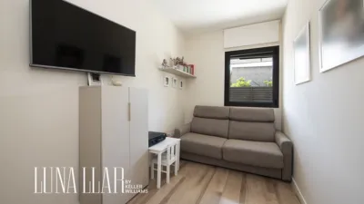 Apartment in Zona Universitària-Gran Via Mar-Camí Ral photo 26
