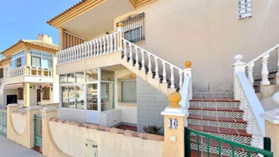 Apartment on the street photo 27