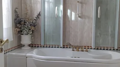 Casa en venta en Avenida de Madrid, cerca de Calle de la Coronilla, Cascajos-Piqueras (Logroño) de 1.200.000 €