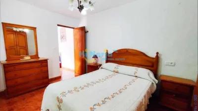 Town house in Canillas de Albaida photo 11