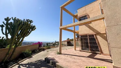 Chalet on Avenida de Las Alpujarras photo 9
