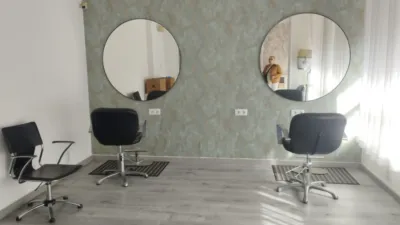 Local comercial en venta en Calle de Ramón y Cajal - Vista 5
