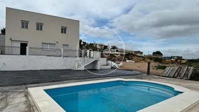 Chalet on Carrer de Altury photo 2