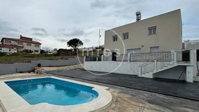 Chalet on Carrer de Altury photo 3