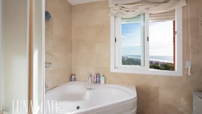Duplex penthouse in Passatge dels Pins Melis photo 26