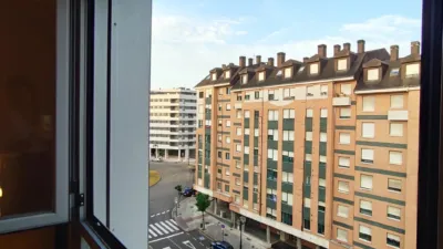 Piso en alquiler en Avenida de Bruselas, 1, Pumarín-Teatinos (Oviedo) de 770 €<span>/mes</span>