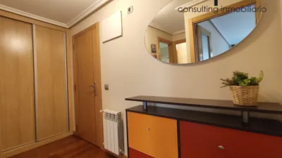 Piso en alquiler en Avenida de Bruselas, 1, Pumarín-Teatinos (Oviedo) de 770 €<span>/mes</span>