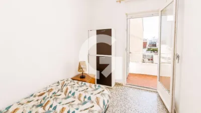 Apartment on Carrer de Lepant photo 11