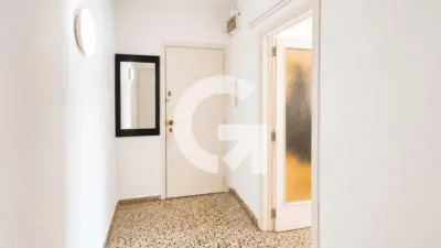 Apartment on Carrer de Lepant photo 14