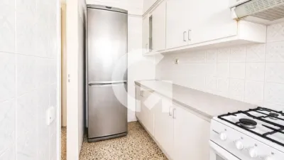 Apartment on Carrer de Lepant photo 5