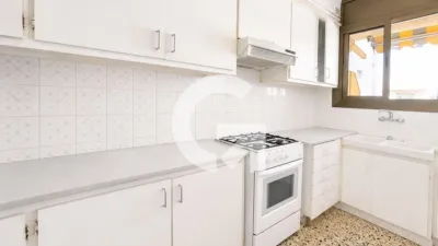 Apartment on Carrer de Lepant photo 6