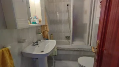 Piso en venta en Avenida de Isidro Parga Pondal, Patiñas (Laxe) de 135.000 €