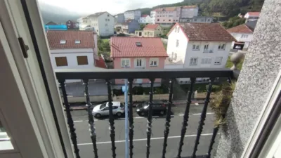 Piso en venta en Avenida de Isidro Parga Pondal, Patiñas (Laxe) de 135.000 €