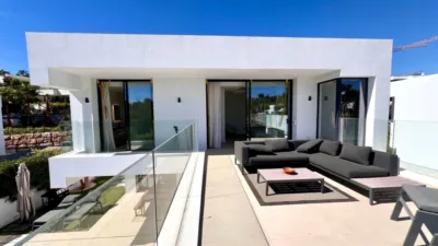 Chalet on Calle Condado de Huelva 12 photo 31