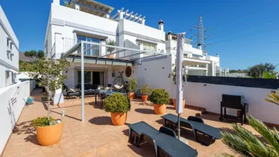 Townhouse on Autopista del Mediterráneo photo 11