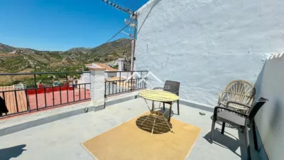 Single-family home in , in El Centro, Close to the Sea photo 2