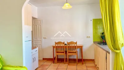 Single-family home in , in El Centro, Close to the Sea photo 4