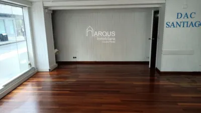 Local comercial en alquiler en Ensanche - Sar - Vista 4