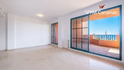 Apartamento en Urbanización Golf Bahía photo 12