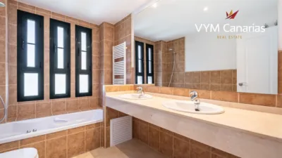 Apartamento en Urbanización Golf Bahía photo 15