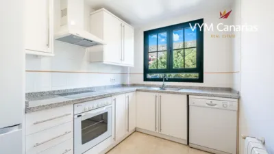 Apartamento en Urbanización Golf Bahía photo 17