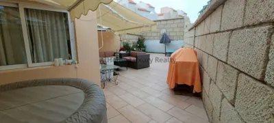 Semi-detached chalet on Avenida Madroñal photo 8