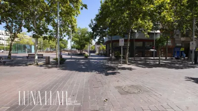 House on Carrer Mare de Deu de Bruguers, no. 4 photo 2