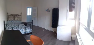 Habitación en alquiler en Calle de San Vicente de Paul, 34, Casco Antiguo (Zaragoza Capital) de 300 €<span>/mes</span>