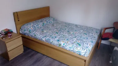 Habitación en alquiler en Calle de San Vicente de Paul, 34, Casco Antiguo (Zaragoza Capital) de 300 €<span>/mes</span>