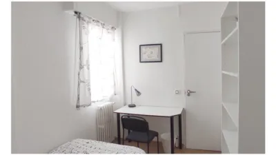 Habitación en alquiler en Calle de Juan XXIII, 1, Delicias (Zaragoza Capital) de 400 €<span>/mes</span>