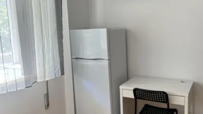 Habitación en alquiler en Calle de Gutiérrez Herrero, 10, La Magdalena-Versalles (Avilés) de 350 €<span>/mes</span>