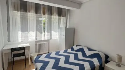 Habitación en alquiler en Calle de Gutiérrez Herrero, 10, La Magdalena-Versalles (Avilés) de 350 €<span>/mes</span>