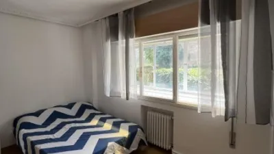 Habitación en alquiler en Calle de Gutiérrez Herrero, 10, La Magdalena-Versalles (Avilés) de 350 €<span>/mes</span>