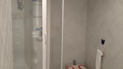 Habitación en alquiler en Avenida de las Ciencias, 36, cerca de Calle Japón, Avenida de las Ciencias-Emilio Lemos (Distrito Este-Alcosa-Torreblanca. Sevilla Capital) de 400 €<span>/mes</span>
