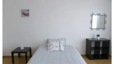 Habitación en alquiler en Calle de Juan XXIII, 1, Delicias (Zaragoza Capital) de 460 €<span>/mes</span>