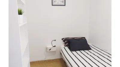 Habitación en alquiler en Calle de Juan XXIII, 1, Delicias (Zaragoza Capital) de 400 €<span>/mes</span>