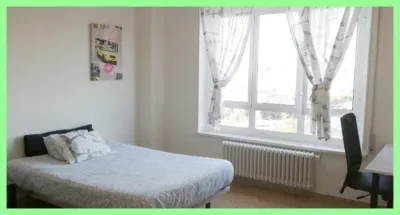 Habitación en alquiler en Calle de Juan XXIII, 1, Delicias (Zaragoza Capital) de 450 €<span>/mes</span>