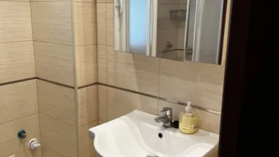 Habitación en alquiler en La Magdalena-Versalles, La Magdalena-Versalles (Avilés) de 350 €<span>/mes</span>