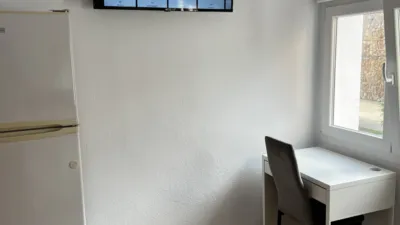 Habitación en alquiler en La Magdalena-Versalles, La Magdalena-Versalles (Avilés) de 350 €<span>/mes</span>