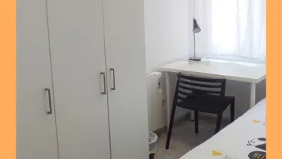 Habitación en alquiler en Plaza de Tauste, 1, Casco Antiguo (Zaragoza Capital) de 385 €<span>/mes</span>