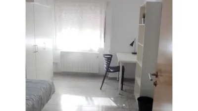 Habitación en alquiler en Plaza de Tauste, 1, Casco Antiguo (Zaragoza Capital) de 385 €<span>/mes</span>