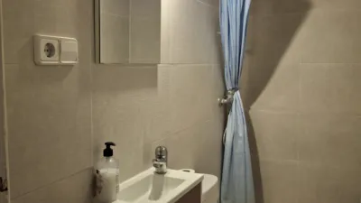 Habitación en alquiler en Carrer de Maties Perelló, 60, cerca de Avinguda del Regne de València, Russafa (Distrito L'Eixample. València Capital) de 395 €<span>/mes</span>