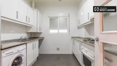 Habitación en alquiler en Calle del Conde de Altea, 32, cerca de Carrer de Joaquín Costa, Gran Via (Distrito L'Eixample. València Capital) de 690 €<span>/mes</span>