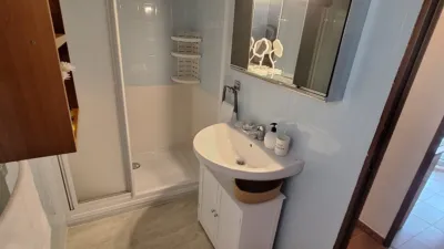 Habitación en alquiler en Calle de Santa Fe, 5, Rinconada (Distrito Reyes Católicos. Alcalá de Henares) de 395 €<span>/mes</span>