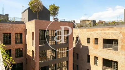 Promoción Apartamentos nuevos en singular proyecto de rehabilitación antigua Fábrica Textil, Calle Riereta 35. El Raval (Distrito Ciutat Vella. Barcelona Capital) de 480.000 €