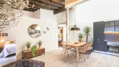 Promoción Apartamentos nuevos en singular proyecto de rehabilitación antigua Fábrica Textil, Calle Riereta 35. El Raval (Distrito Ciutat Vella. Barcelona Capital) de 480.000 €