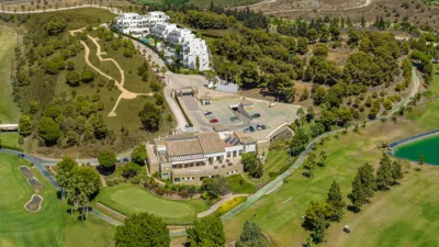 Promoción Célere Baviera Golf, Calle Cortijo Finca Loma Riz s/n. Caleta de Vélez-Lagos (Vélez-Málaga)