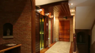 Dúplex en alquiler en Calle de Colón, Centro-Areal (Distrito Casco Urbano. Vigo) de 1.250 €<span>/mes</span>