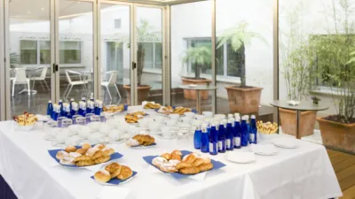 Oficina en alquiler en Calle de Colón, Centro-Areal (Distrito Casco Urbano. Vigo) de 700 €<span>/mes</span>