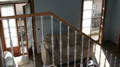 Dúplex en alquiler en Calle de Colón, Centro-Areal (Distrito Casco Urbano. Vigo) de 1.200 €<span>/mes</span>